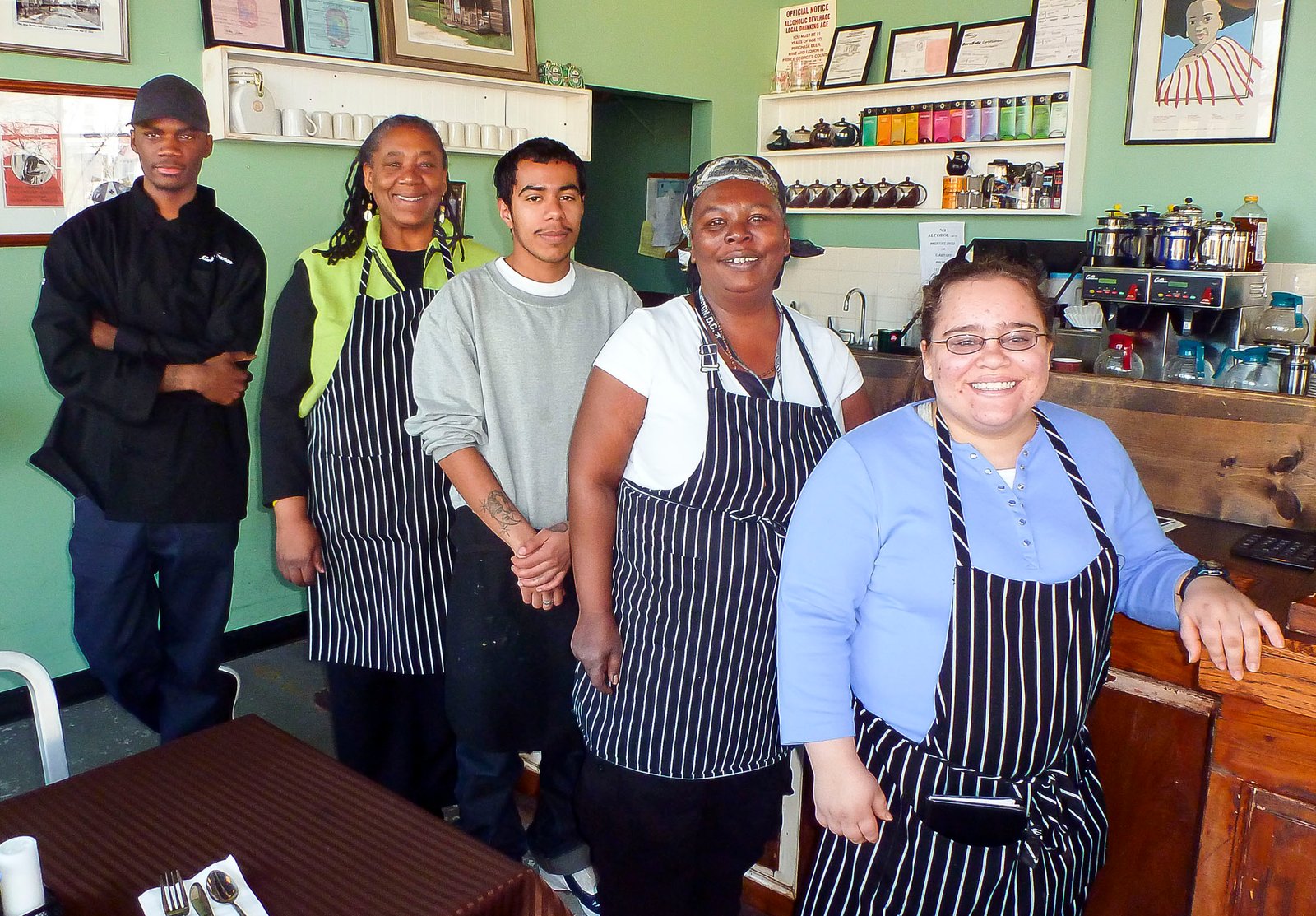 Urban Eats Arts & Music Cafe: Beautiful Music and Tantalizing Flavors